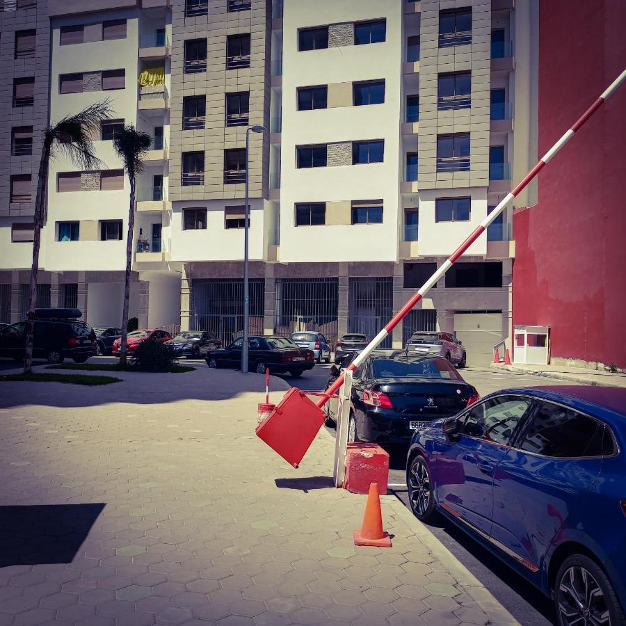 Super Apartement Totalement Neuf A Cote De Marjane Avec La Climatisation Et Wifi Tangeri Esterno foto