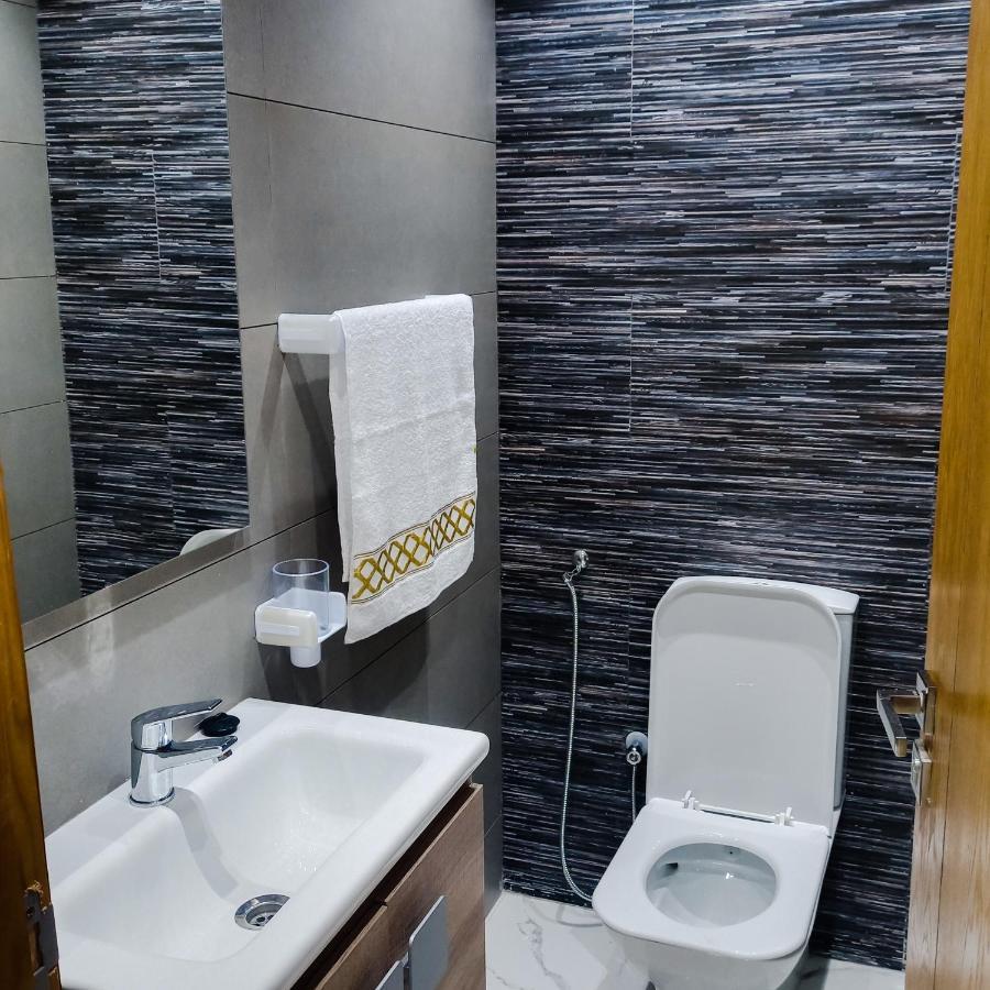 Super Apartement Totalement Neuf A Cote De Marjane Avec La Climatisation Et Wifi Tangeri Esterno foto