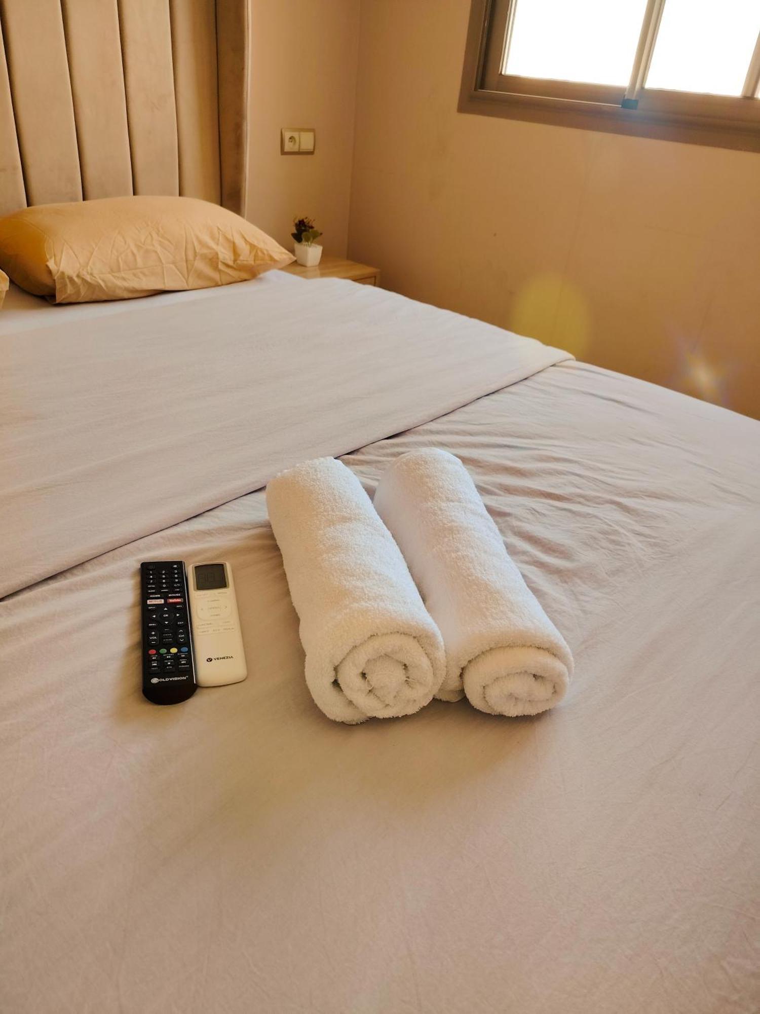 Super Apartement Totalement Neuf A Cote De Marjane Avec La Climatisation Et Wifi Tangeri Esterno foto